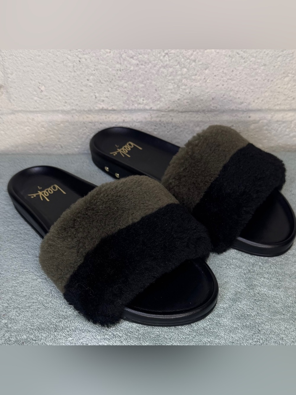 Beek Gallito Mas Genuine Shearling Slide Gray & Black Sandals Plush Size 7